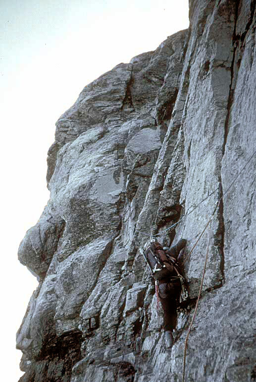 Schwerer Riß/eiger04