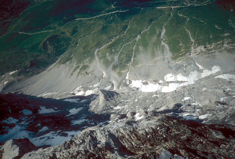 Todesbiwak nach unten/eiger12