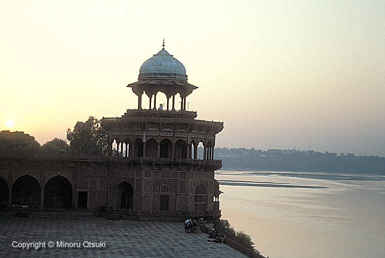 india028
