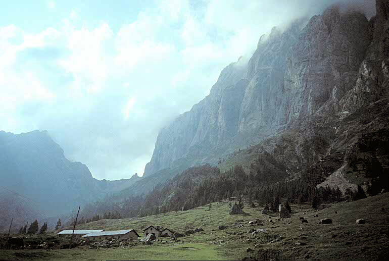 Mamolata Südwand