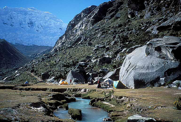 Ca. 4300 m