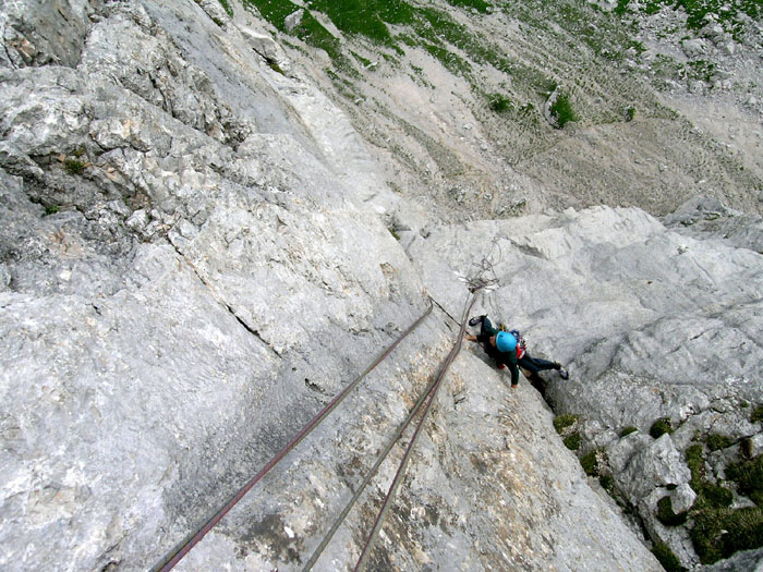 klettert man Bild Links in der Risse / VI+